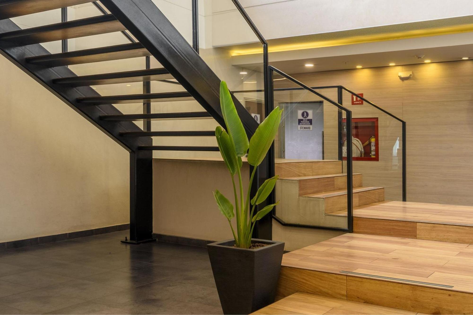 Hotel City Express Plus By Marriott Aeropuerto 4*
