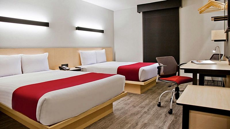 Hotel City Express Plus By Marriott Aeropuerto