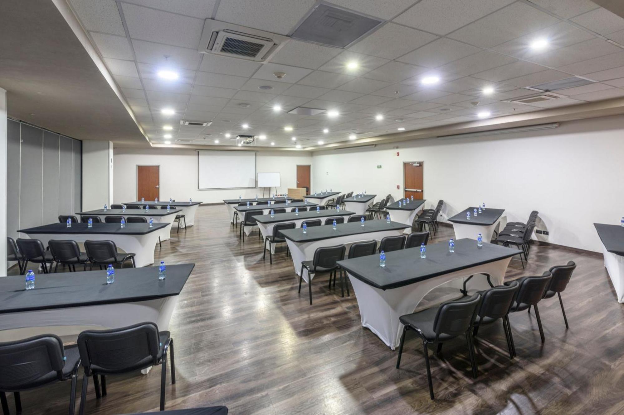 Express By Marriott Aeropuerto Hotel Bogota