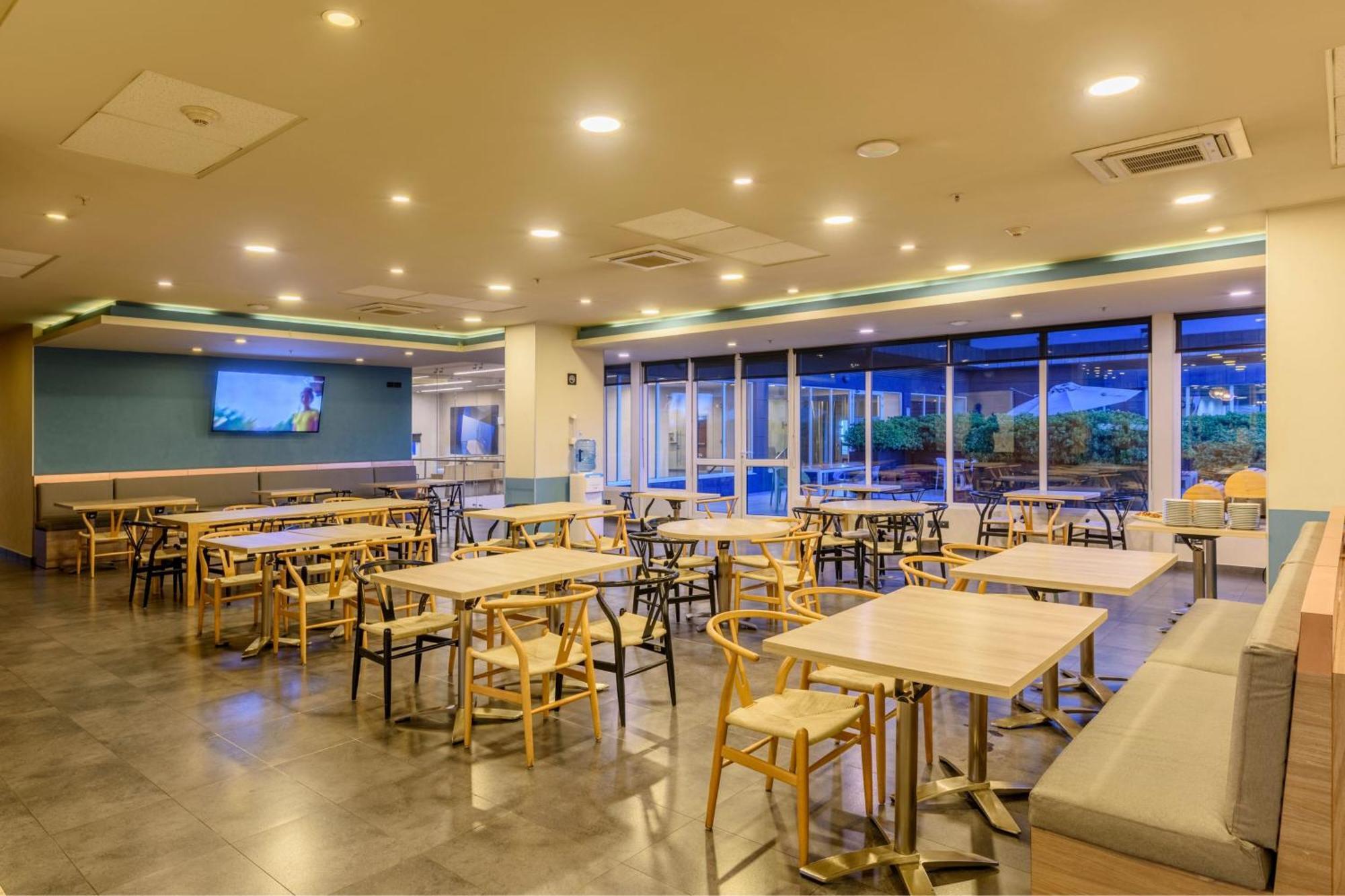 Hotel Express By Marriott Aeropuerto Bogota