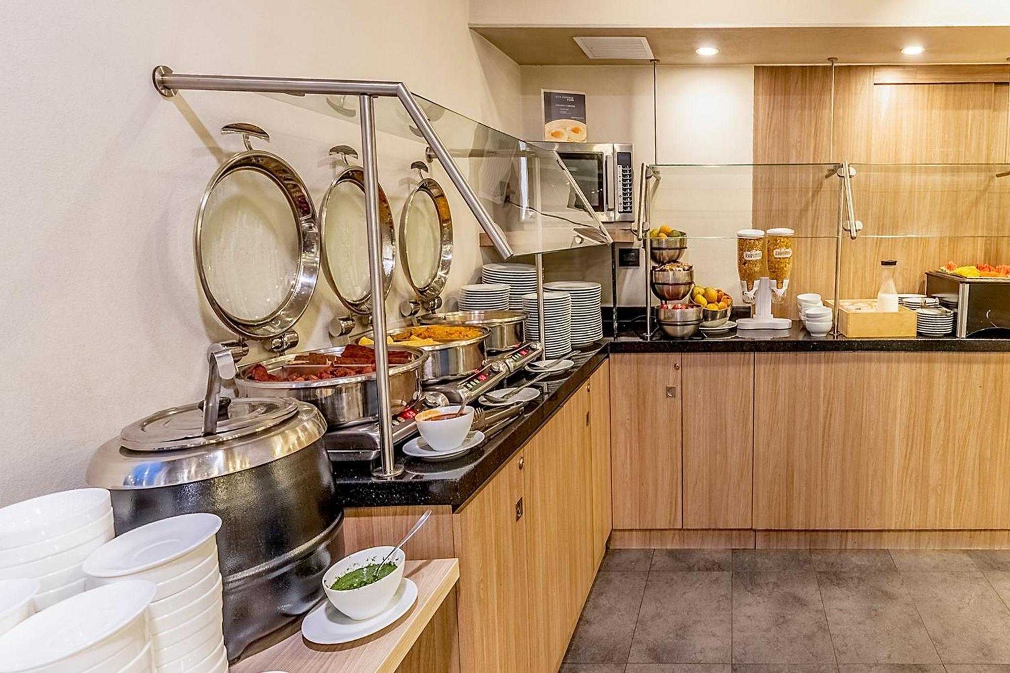 Express By Marriott Aeropuerto Hotel 4*
